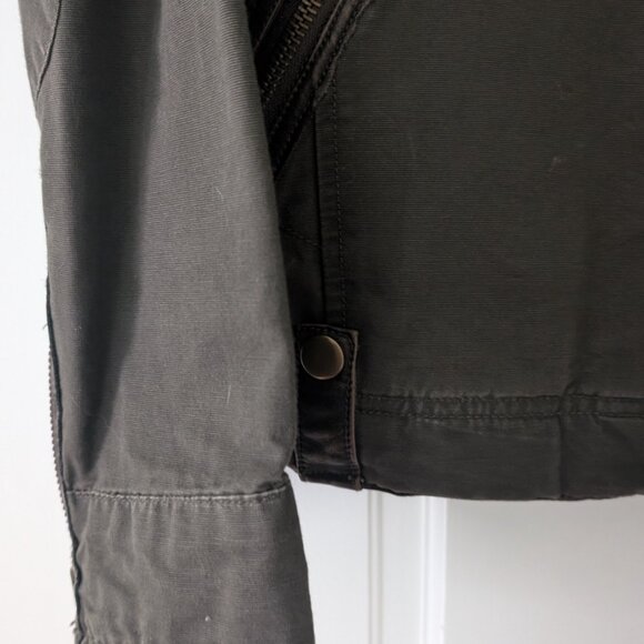 Guess khaki jacket, youth size 16/18 - Picture 3 of 5